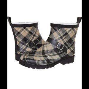 2 for $20 Capelli New York Rain Boots